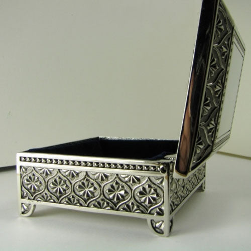 Antiqued Square Box