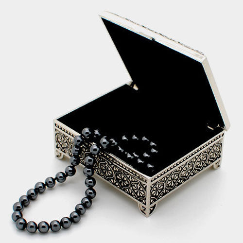 Antiqued Square Box